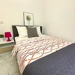 Apartment Center Warsaw - Apartmenty Jana Pawla II *