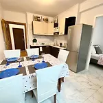 Center Warsaw - Apartmenty Jana Pawla II Apartment *