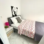 Center Warsaw - Apartmenty Jana Pawla II Apartment Warschau