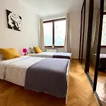 Center Warsaw - Apartmenty Jana Pawla II Apartment