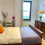 Center Warsaw - Apartmenty Jana Pawla II Apartment *