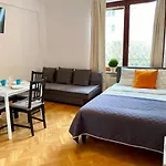 Center Warsaw - Apartmenty Jana Pawla II *
