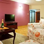 Center Warsaw - Apartmenty Jana Pawla II Apartment