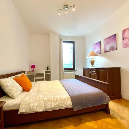 Center - Apartmenty Jana Pawla Ii * Варшава