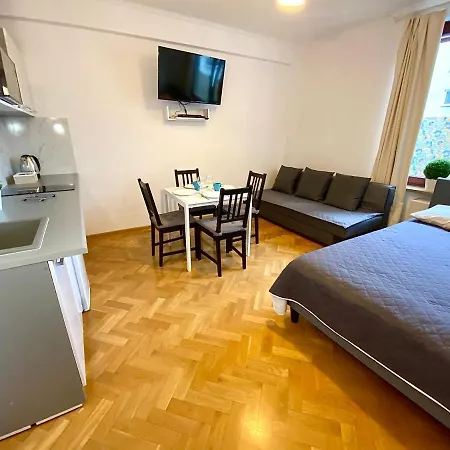 Center Warsaw - Apartmenty Jana Pawla II Apartment Warsaw