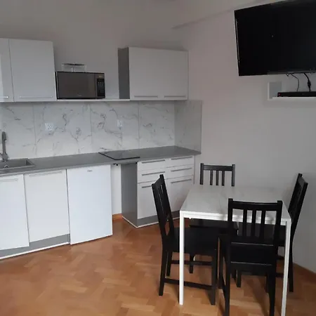 Center - Apartmenty Jana Pawla Ii Варшава