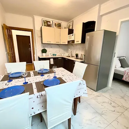 Center Warsaw - Apartmenty Jana Pawla II Apartment *