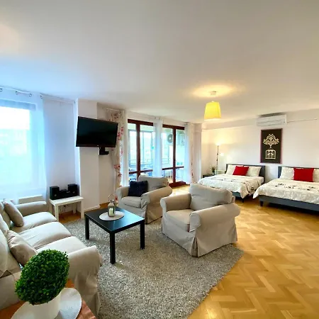 Center Warsaw - Apartmenty Jana Pawla II Warsaw
