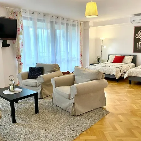 Center Warsaw - Apartmenty Jana Pawla II