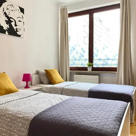Center Warsaw - Apartmenty Jana Pawla II Apartment