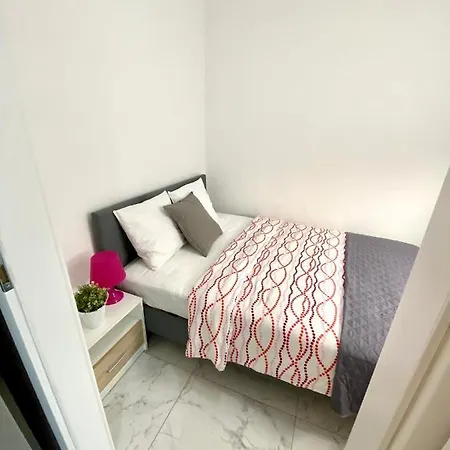Center Warsaw - Apartmenty Jana Pawla II *