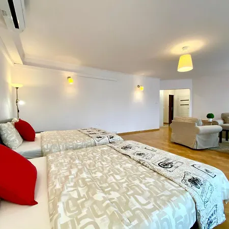 Center - Apartmenty Jana Pawla Ii Варшава