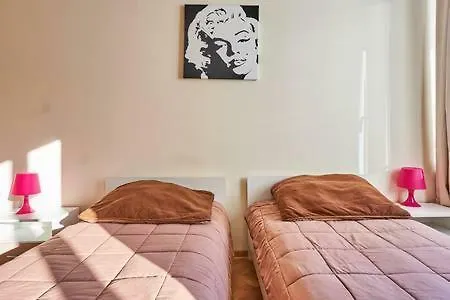 Apartman Center - Apartmenty Jana Pawla Ii *